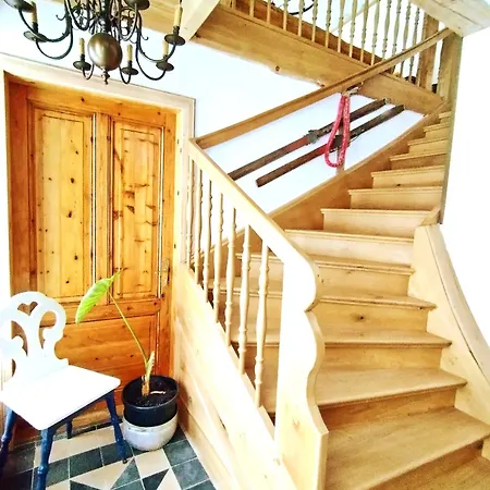 Unik Brunnen Blick Mit Offenem Dachstuhl Bed & Breakfast 3*