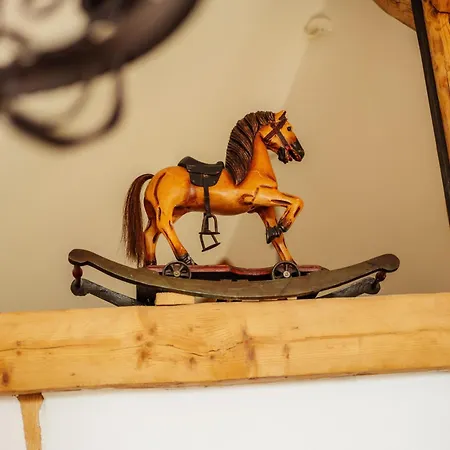 Unik Brunnen Blick Mit Offenem Dachstuhl Bed & Breakfast 3*