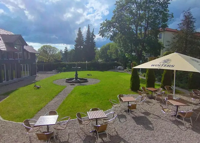Unik Brunnen Blick Mit Offenem Dachstuhl Bed & Breakfast 3*